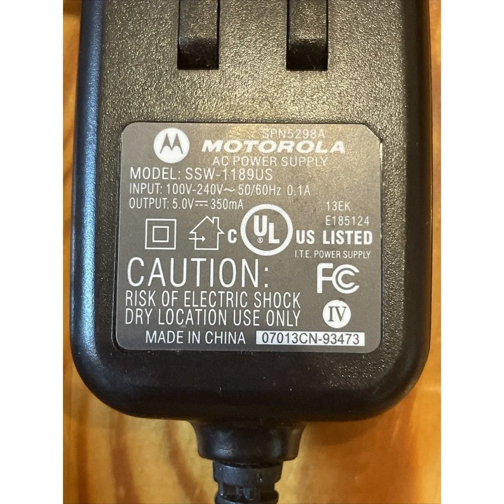 Genuine Motorola SPN5298A (SSW-1189US) AC Power Supply Charger 5.0V 350mA